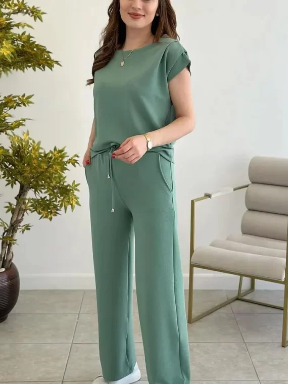 NEW ARRIVAL: Stunning 2PCS CO-ORD SET! 🌟