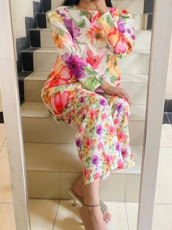 Blossom Paradise: Floral Print Two-Piece Outfit