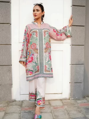 Stylish Pastel Pink Floral Ensemble