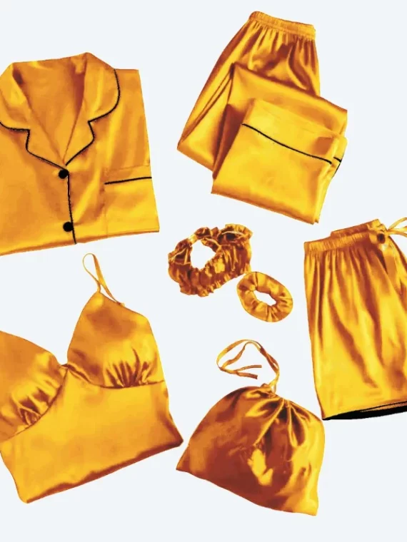 Seven Piece Sleepwear Set!